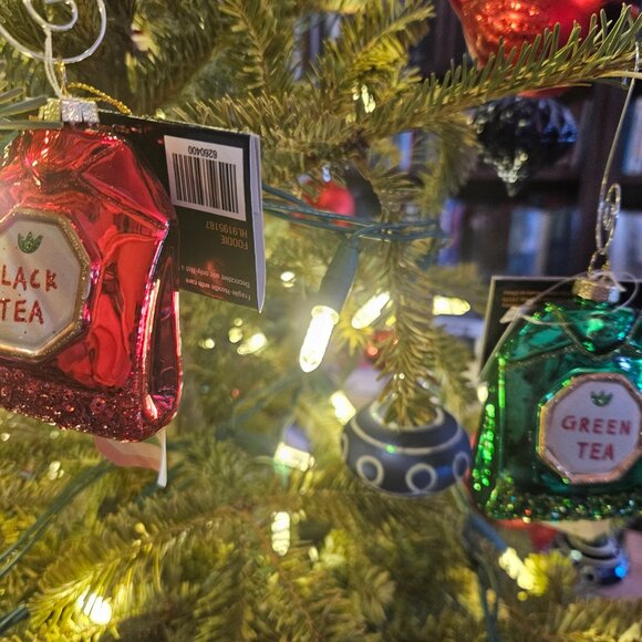 Tea Bag Ornaments - Set of Two Black Tea & Green Tea - Shiny Glass - Picture 4 of 7